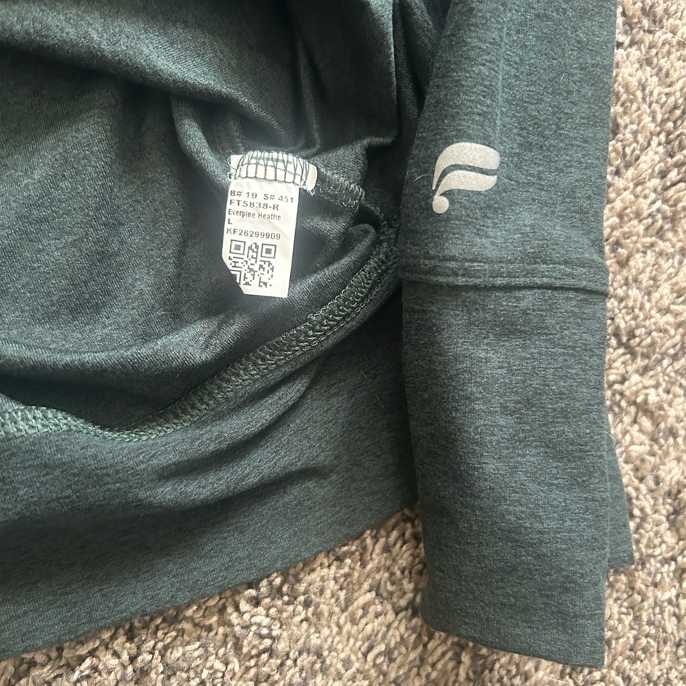 Fabletics Cloud Jersey Everpine Heather Cropped H… - image 4